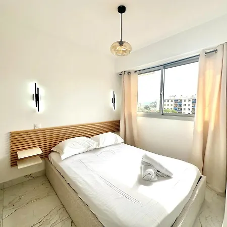 公寓 Charme, Confort & A Pied - Clim Wifi Parking 昂蒂布